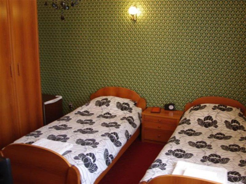 Hotel Adria 普里什蒂纳 外观 照片