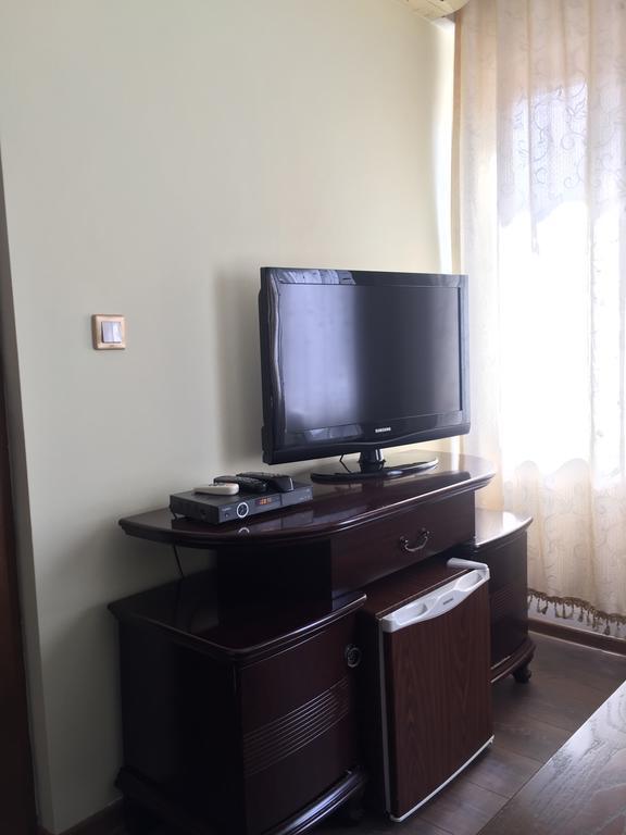 Hotel Adria 普里什蒂纳 外观 照片