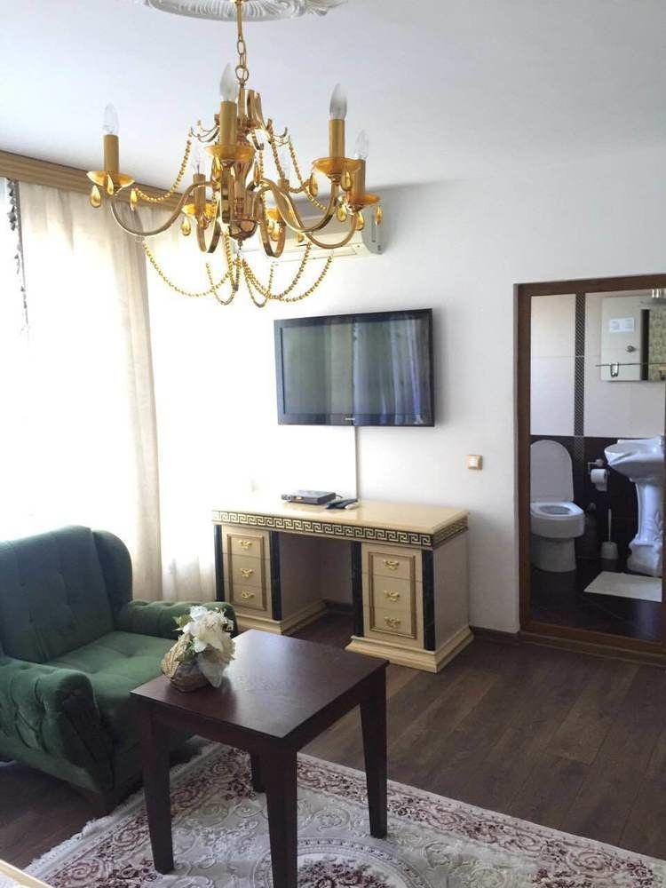 Hotel Adria 普里什蒂纳 外观 照片