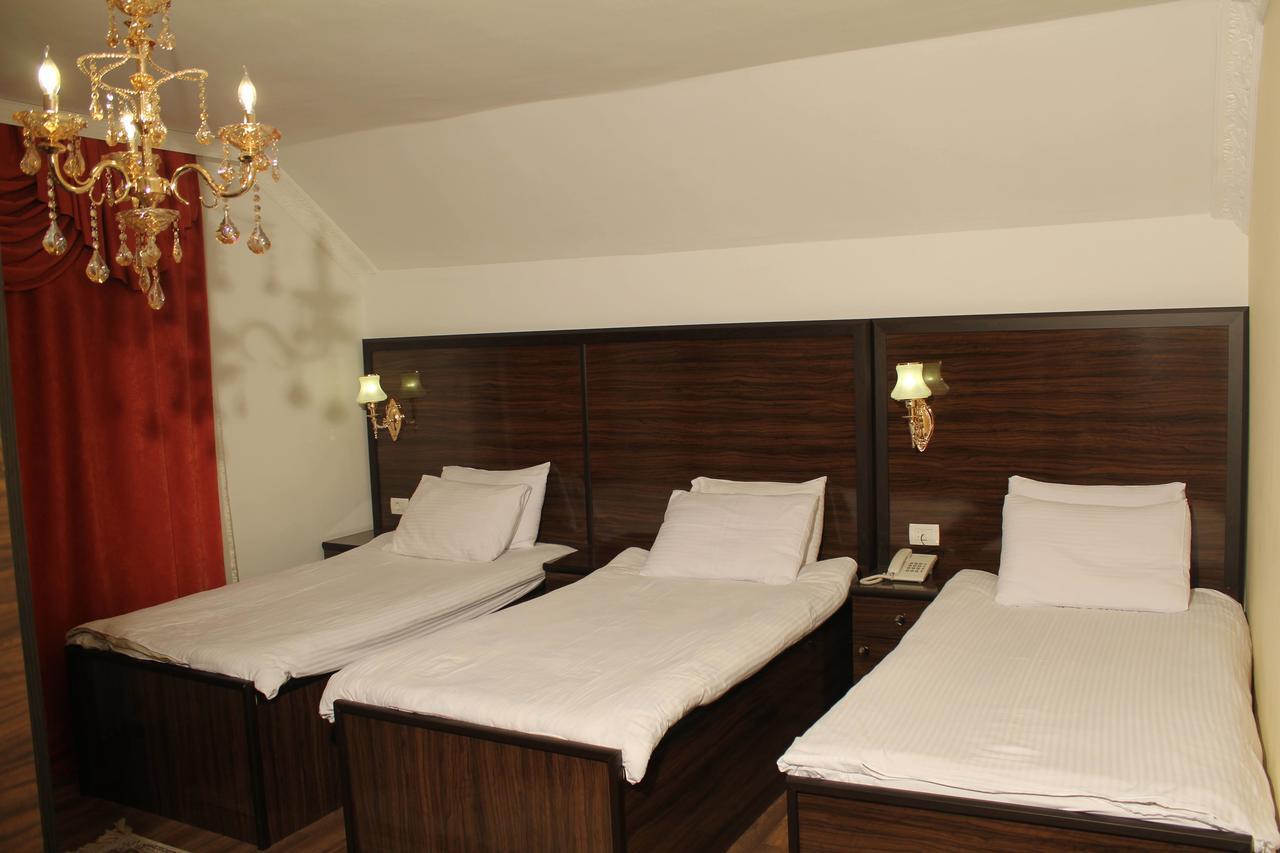 Hotel Adria 普里什蒂纳 外观 照片