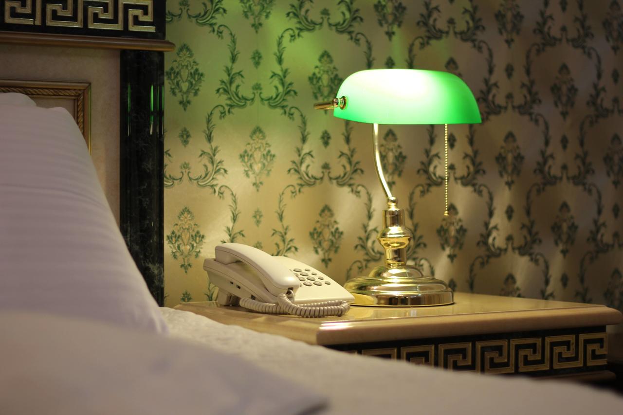 Hotel Adria 普里什蒂纳 外观 照片