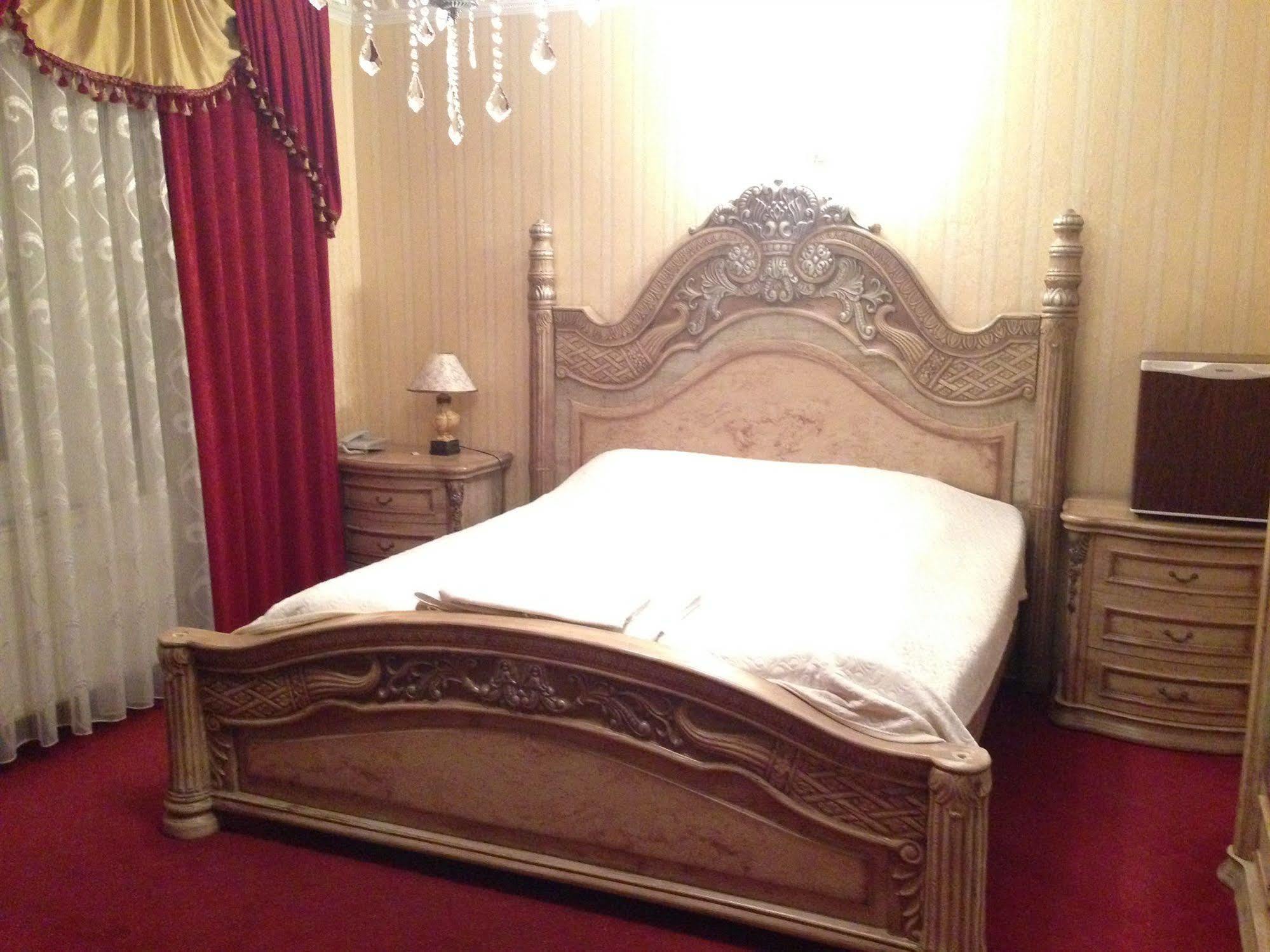 Hotel Adria 普里什蒂纳 外观 照片